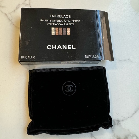 Chanel Eye Shadow palette - Picture 3 of 6